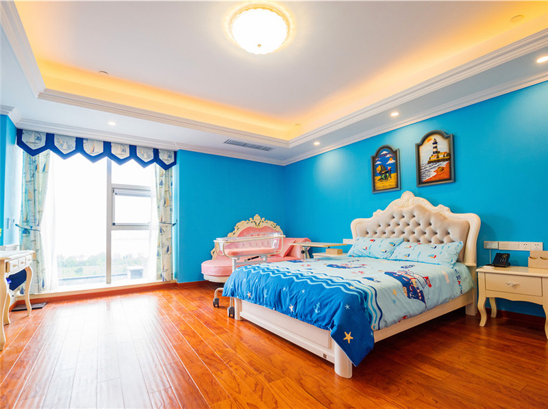 海洋河景主题房