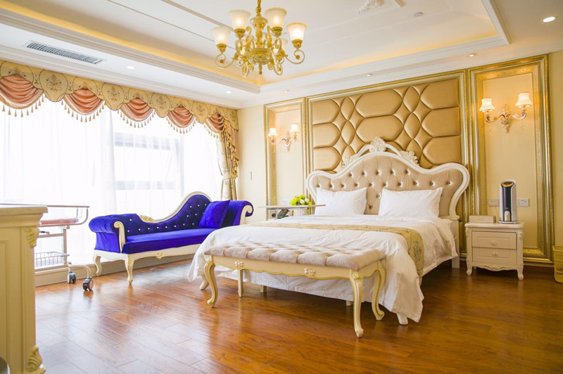 皇后.卧室 (1)_副本.jpg 皇后.卧室 (1)_副本.jpg